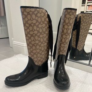 Coach rain boots. Lightly worn. Size euro 41